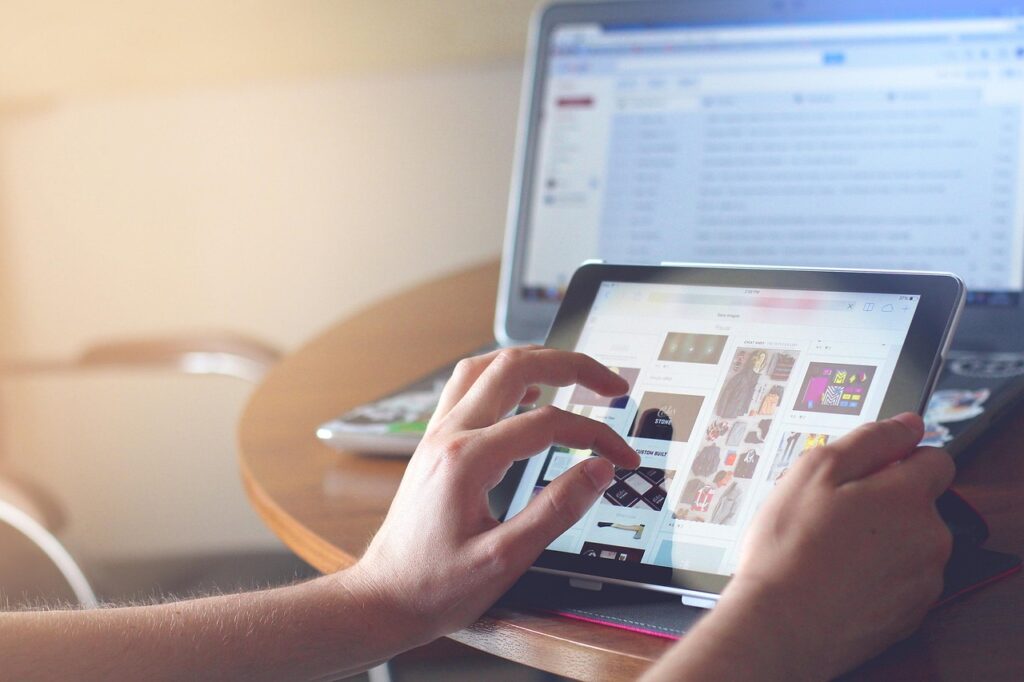 家でできる副業としてのデータ入力はどんな内容がある？