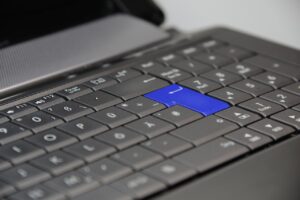 自宅でできる副業としてのデータ入力のメリットは？