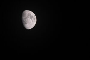 主婦が夜の内職を行う際のリスク回避方法は？
