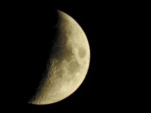 子育て中の主婦が夜に在宅作業で月3万円を稼ぐ方法は？